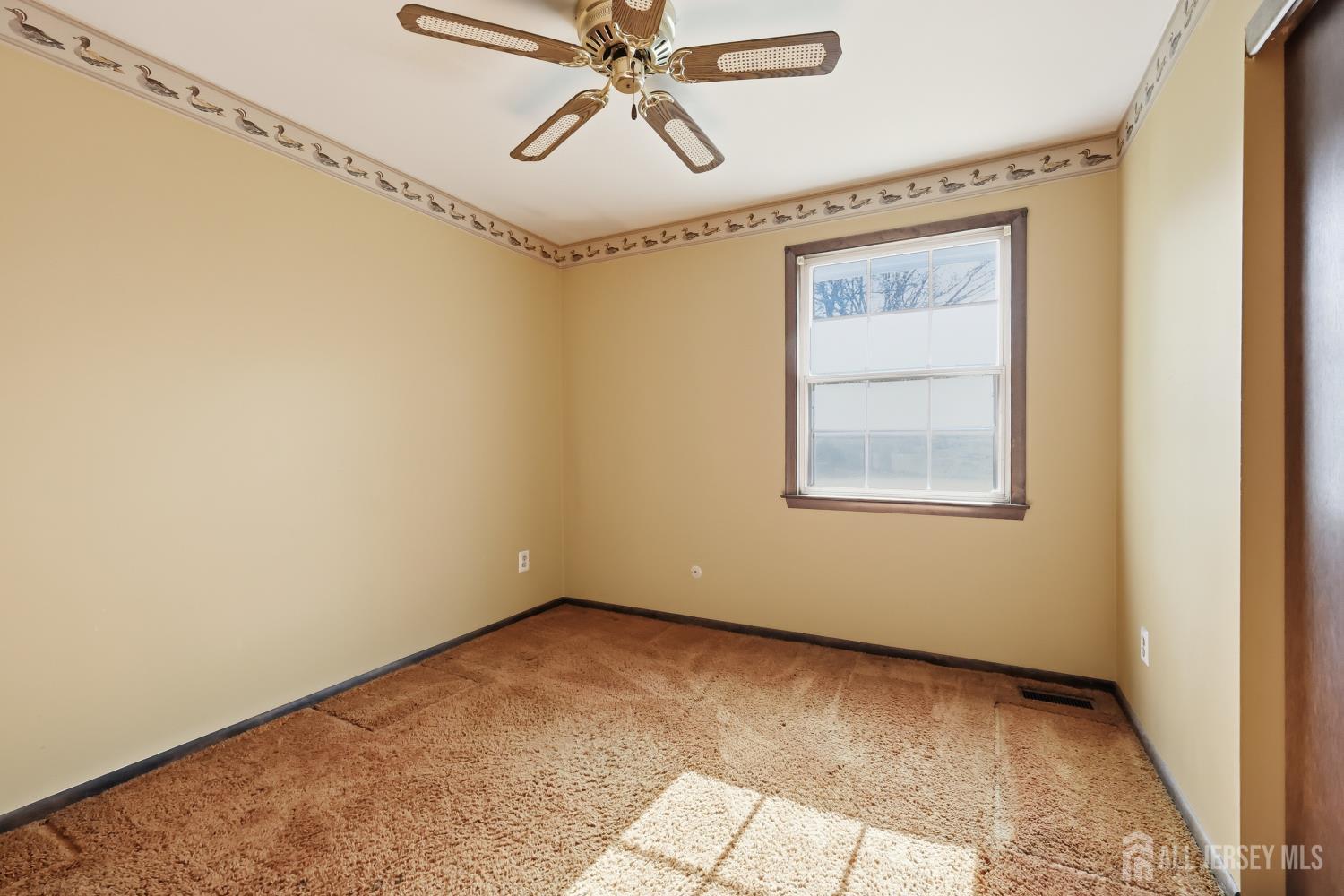 4 Walnut, Monroe, NJ, 08831