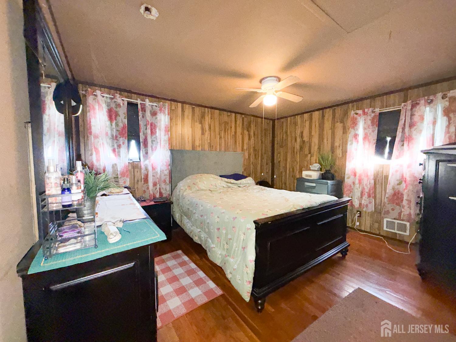 772 Shannon, Perth Amboy, NJ, 08861