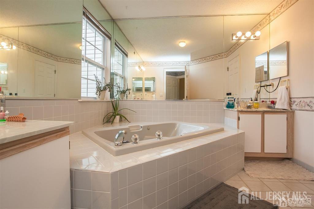 9 Wilmbelton, Edison, NJ, 08820