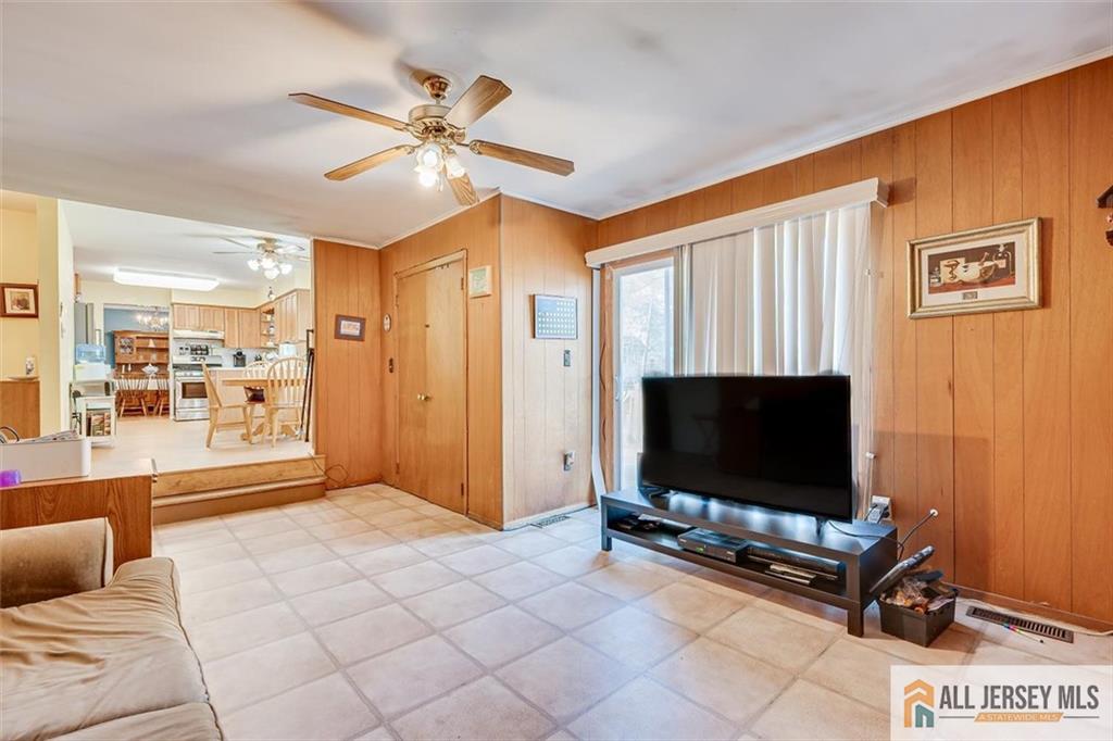 575 Grove, Edison, NJ, 08820