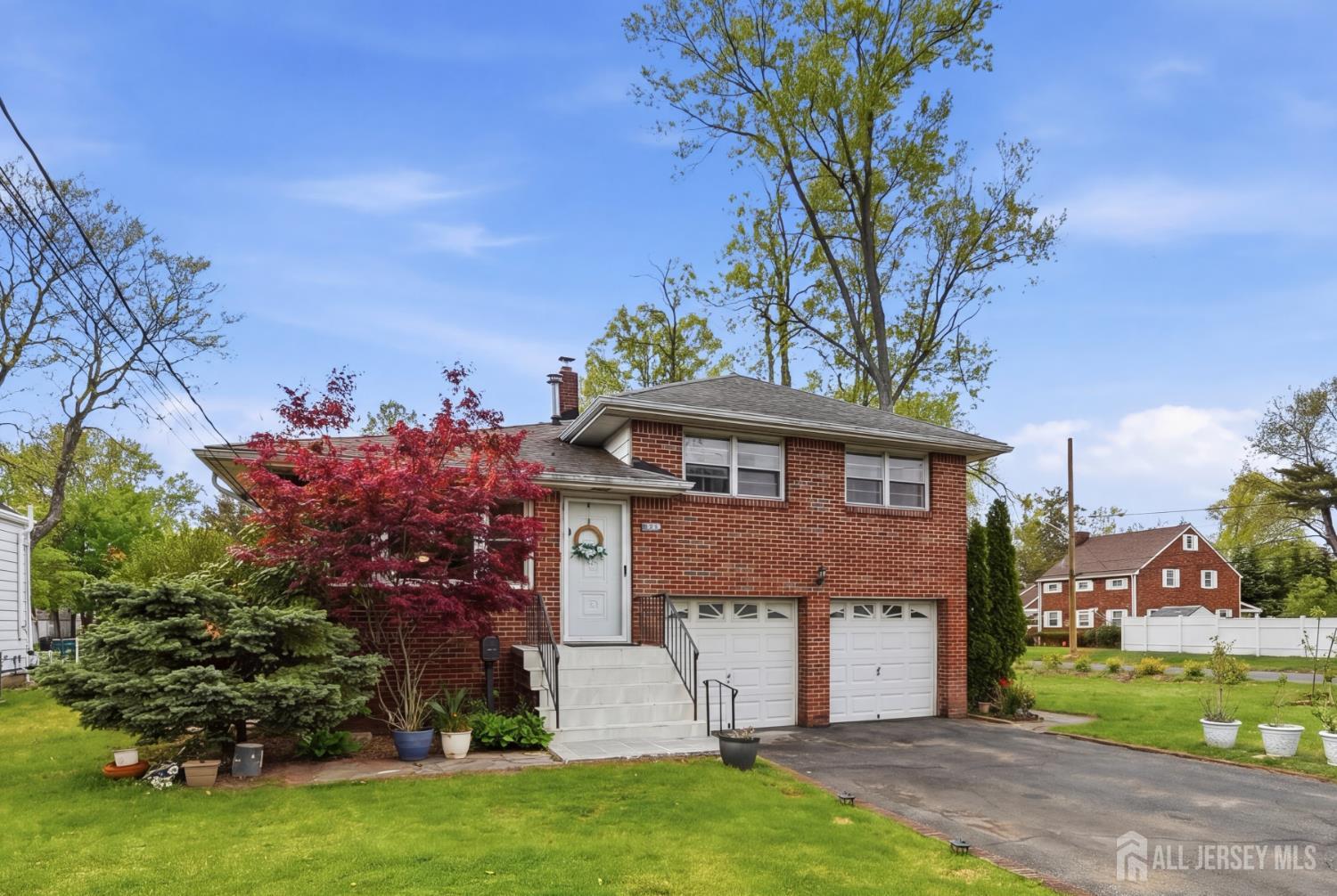 245 Florence, Colonia, NJ, 07067