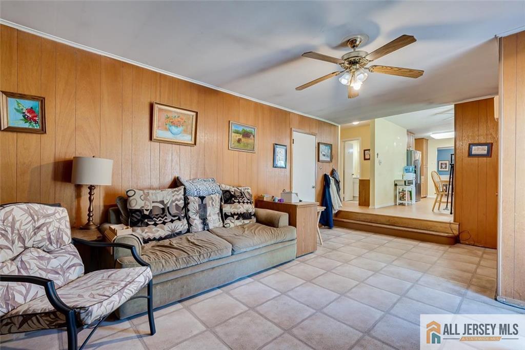 575 Grove, Edison, NJ, 08820