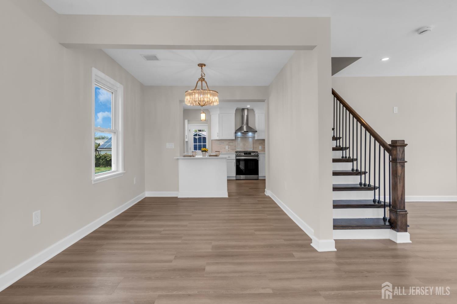 21 Market, Edison, NJ, 08817