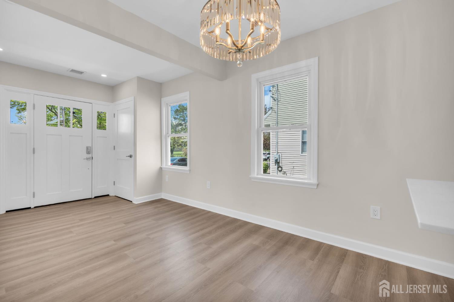 21 Market, Edison, NJ, 08817