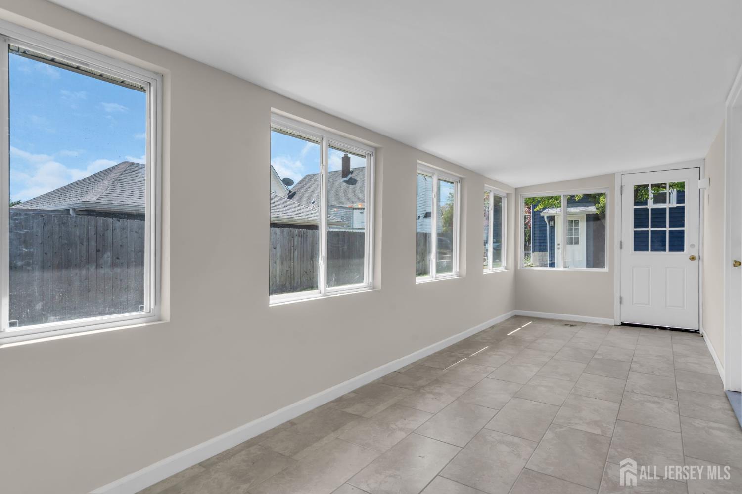 21 Market, Edison, NJ, 08817