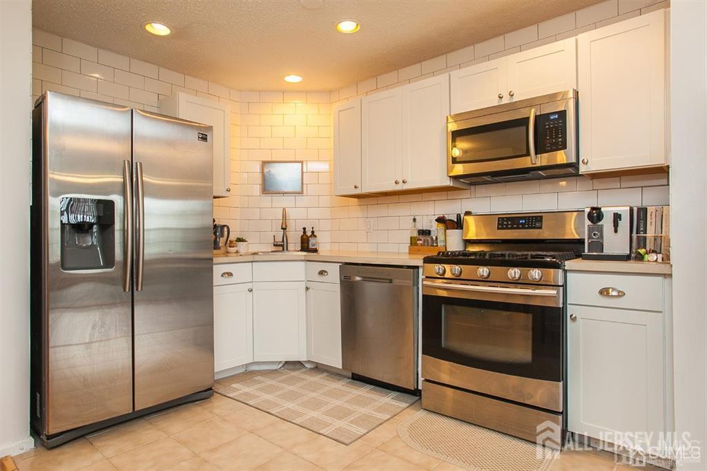 99 Kelly, Edison, NJ, 08820