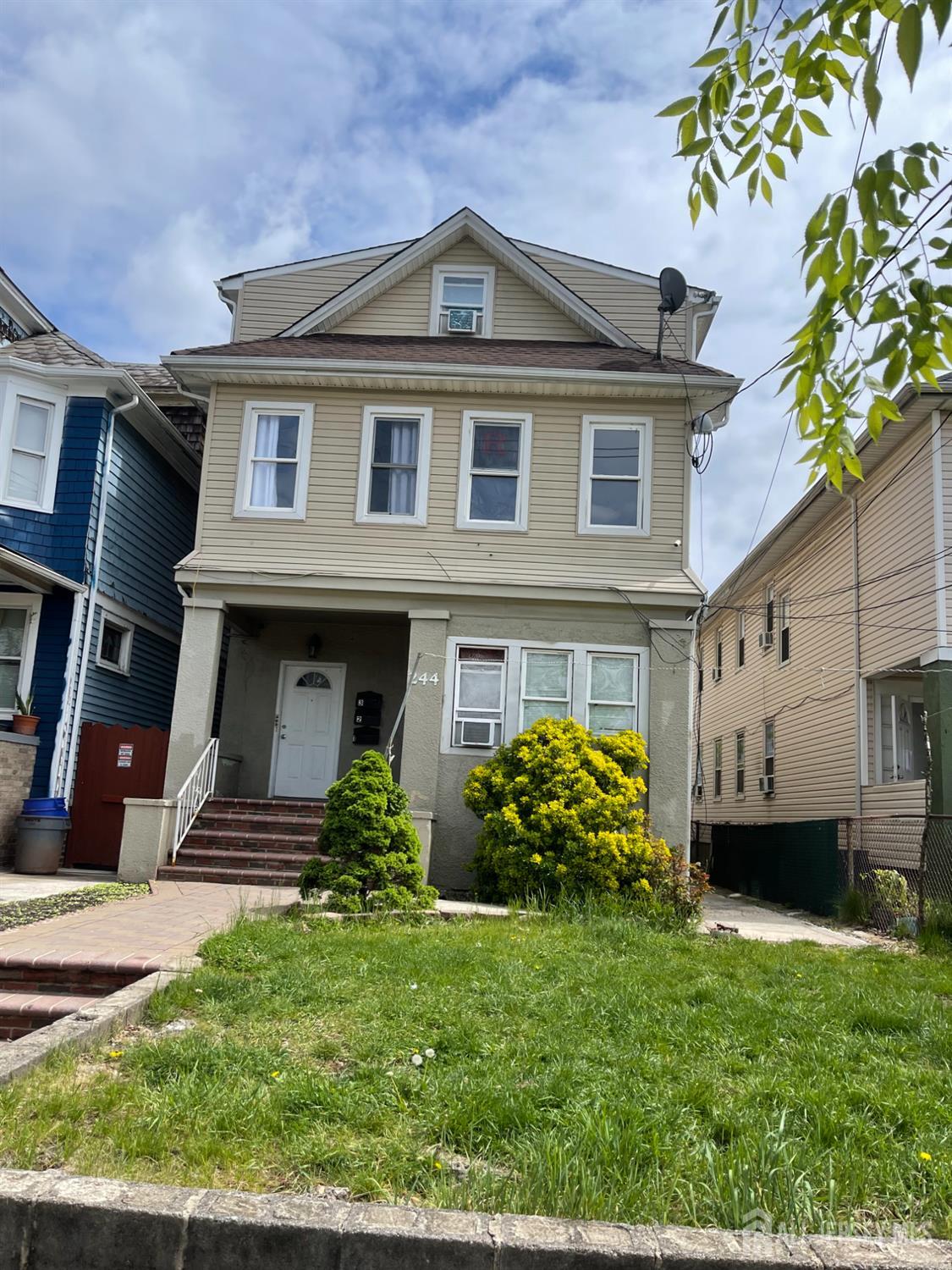 21 Market, Edison, NJ, 08817