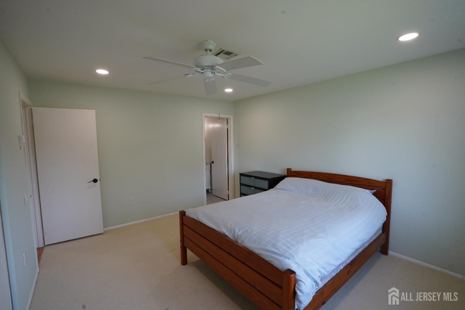 535 Ardmore UNIT A, Monroe, NJ, 08831