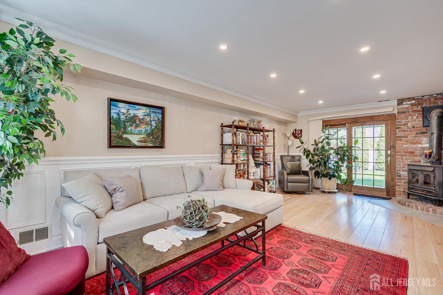 71 Crosby, Edison, NJ, 08817