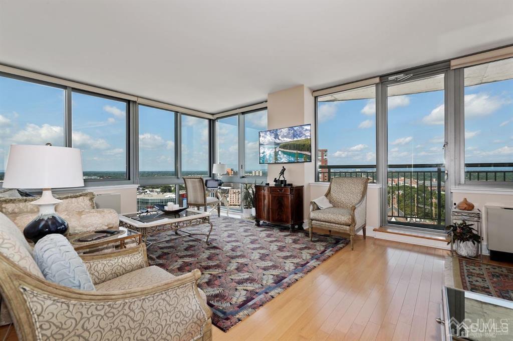 272 Westgate, Edison, NJ, 08820