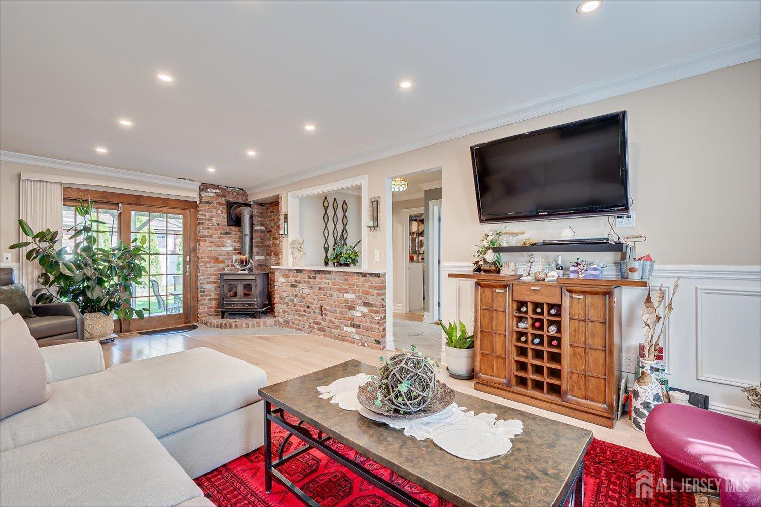 71 Crosby, Edison, NJ, 08817