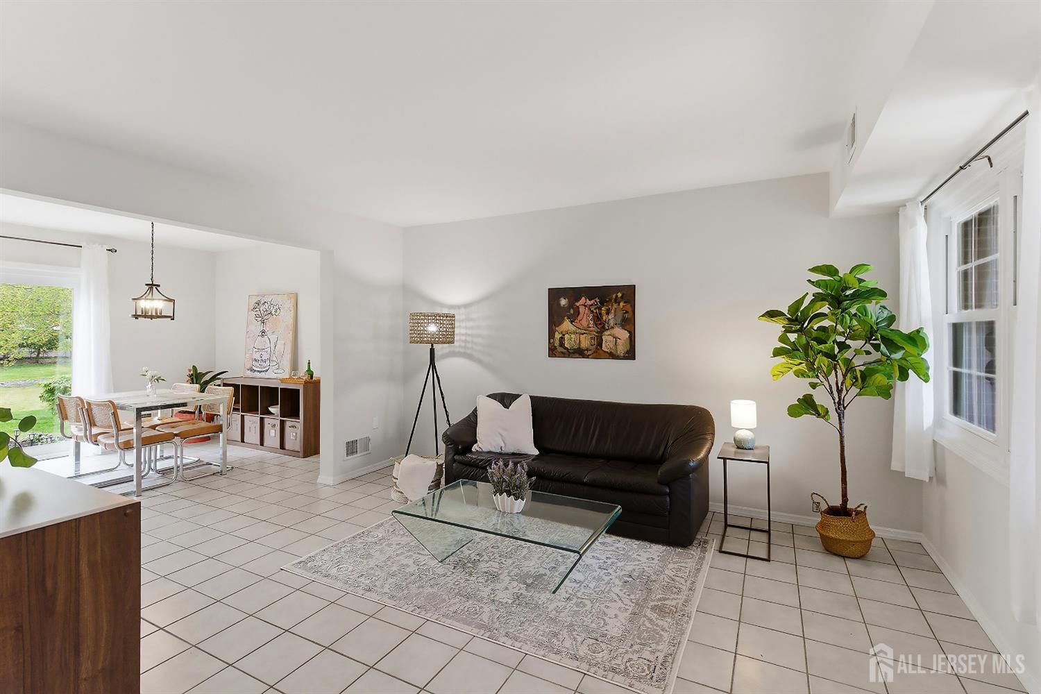 69 Jefferson, Spotswood, NJ, 08884