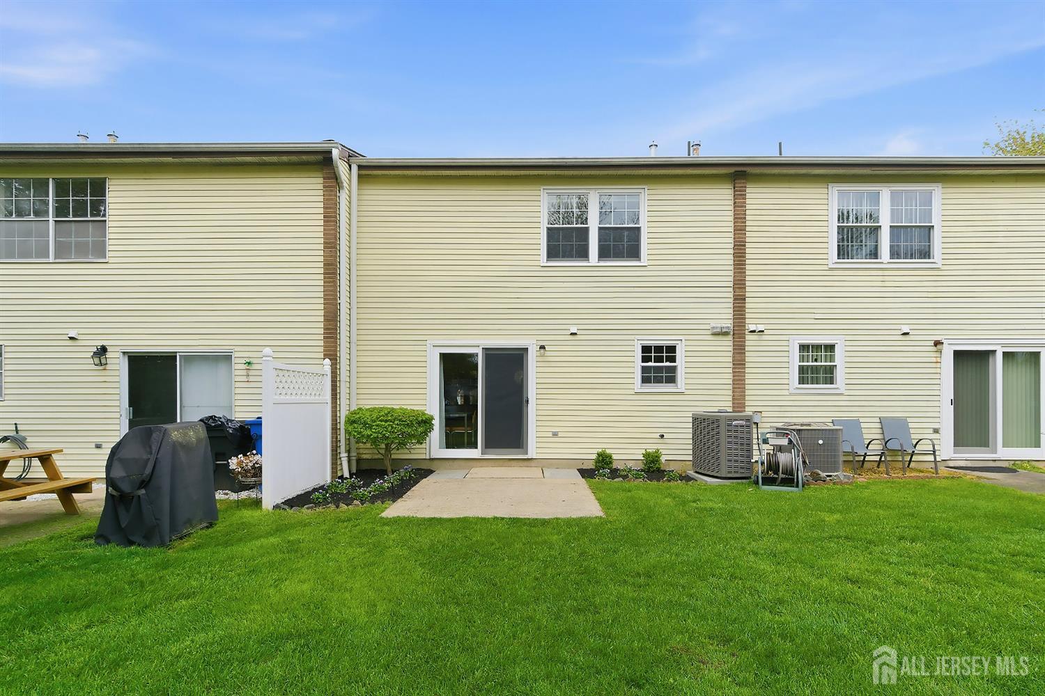 69 Jefferson, Spotswood, NJ, 08884