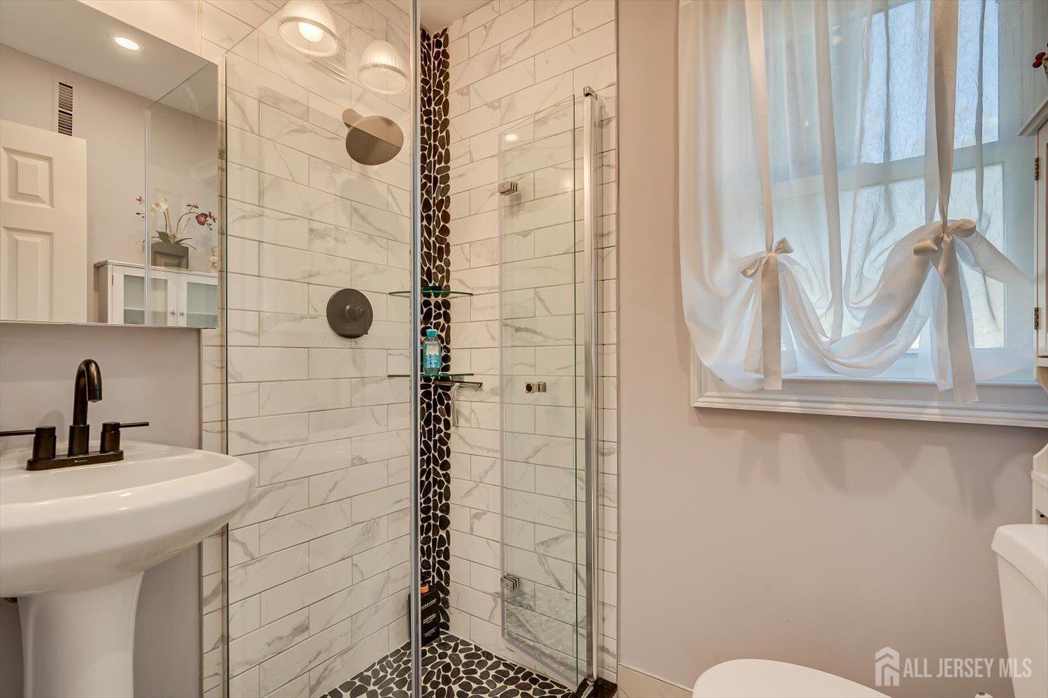 71 Crosby, Edison, NJ, 08817