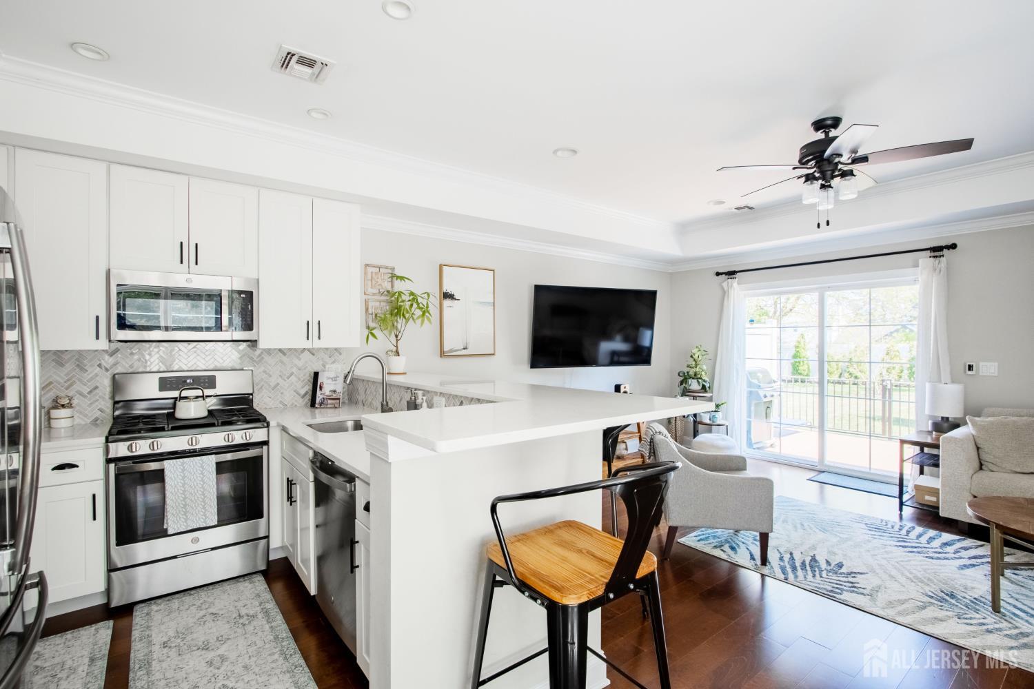 20 Waverly, Keyport, NJ, 07735