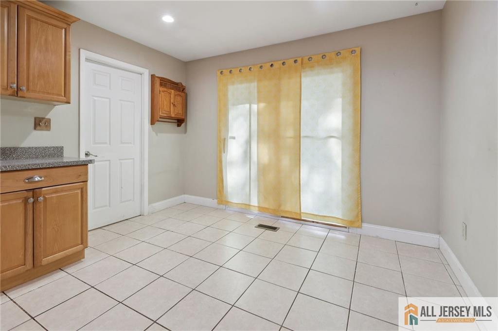 1 Landry, Franklin, NJ, 08873