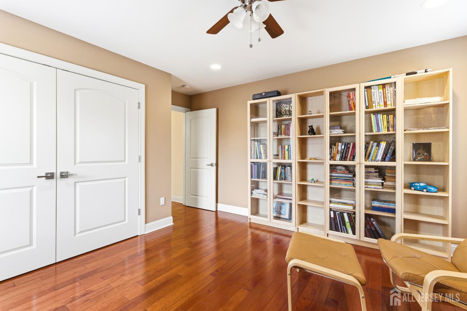 14 Hillsdale, Edison, NJ, 08820