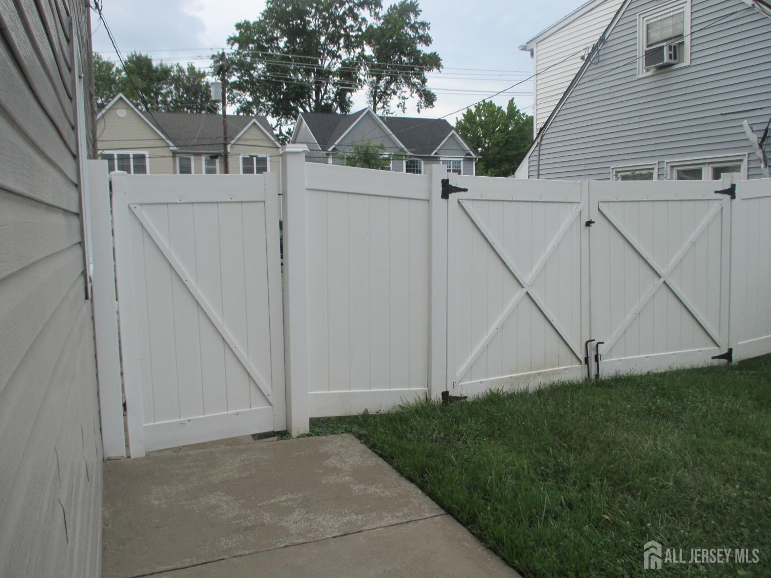 14 New Dover, Iselin, NJ, 08830
