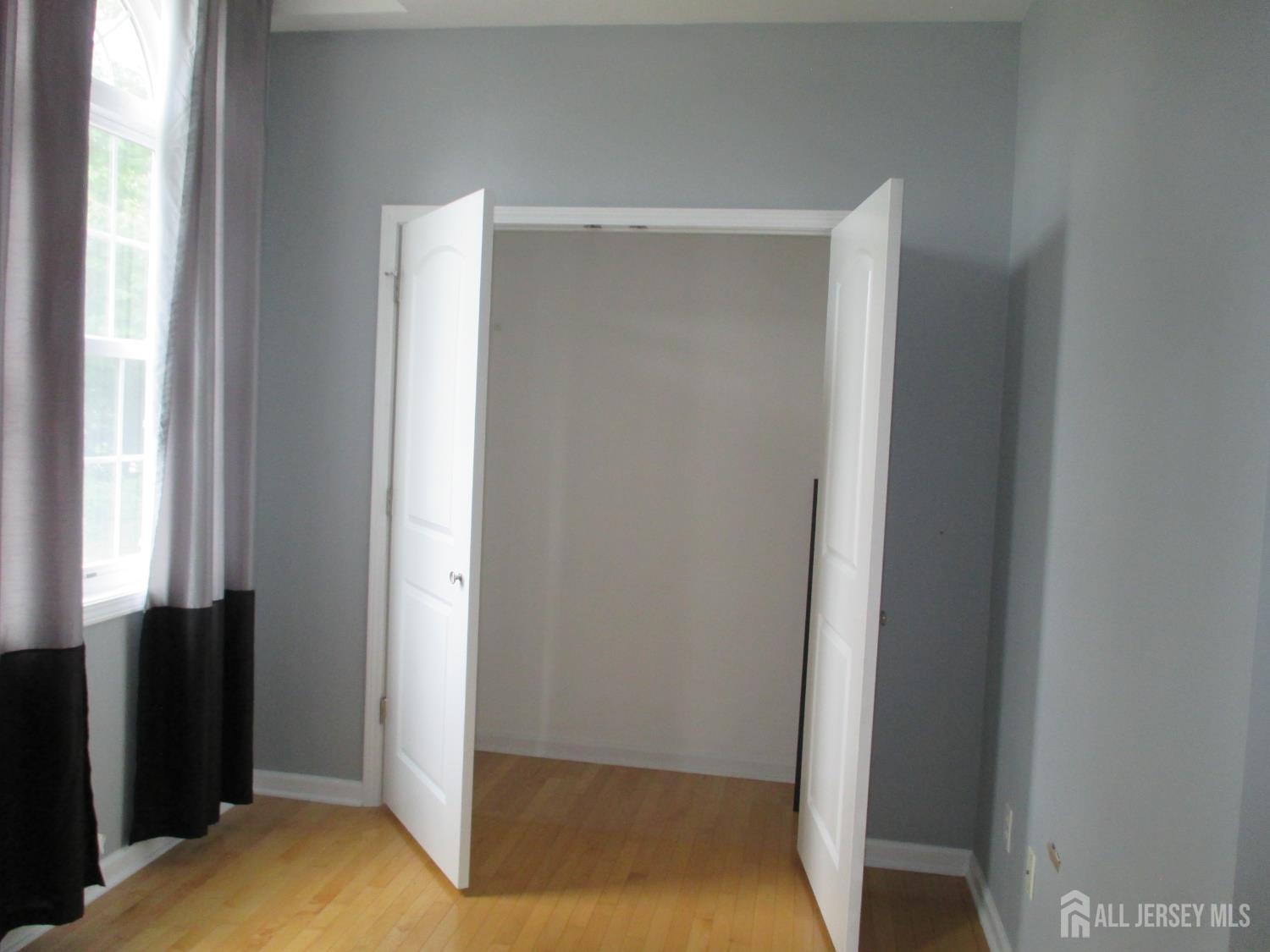 14 New Dover, Iselin, NJ, 08830
