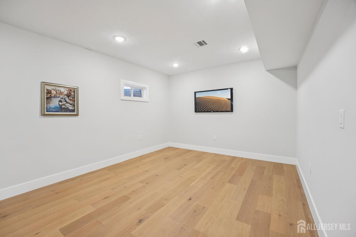 75 Jefferson, Edison, NJ, 08817