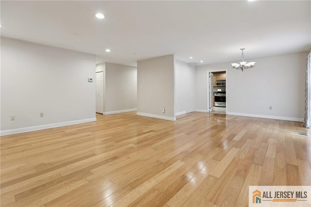 1 Landry, Franklin, NJ, 08873