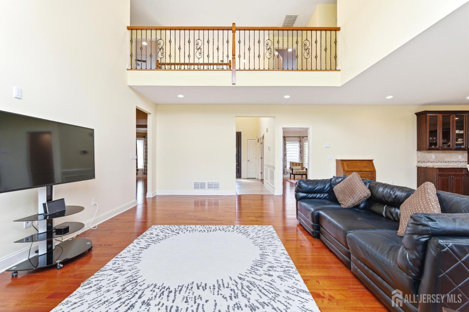 14 Hillsdale, Edison, NJ, 08820