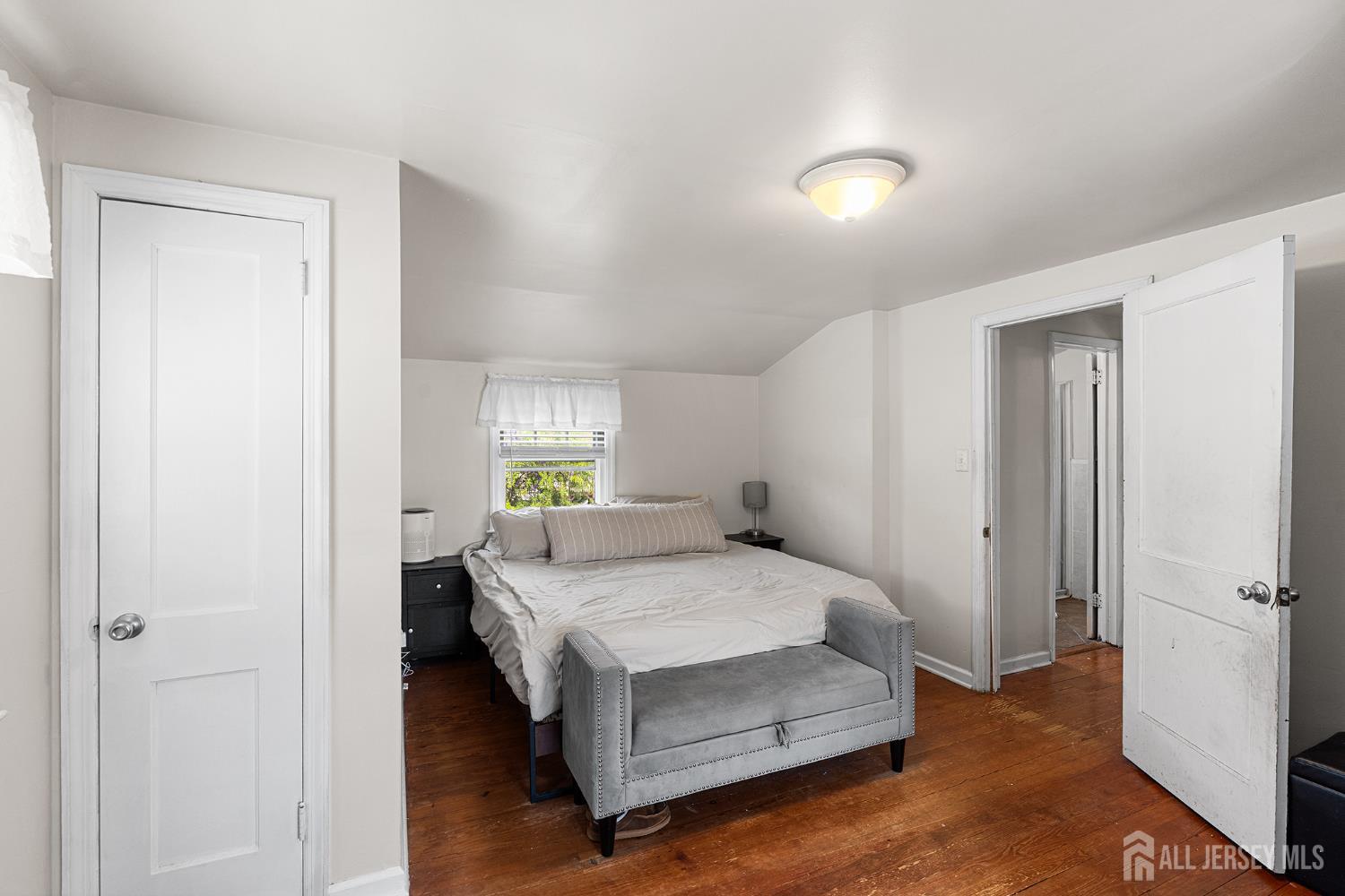 585 bamford, Middlesex, NJ, 07095