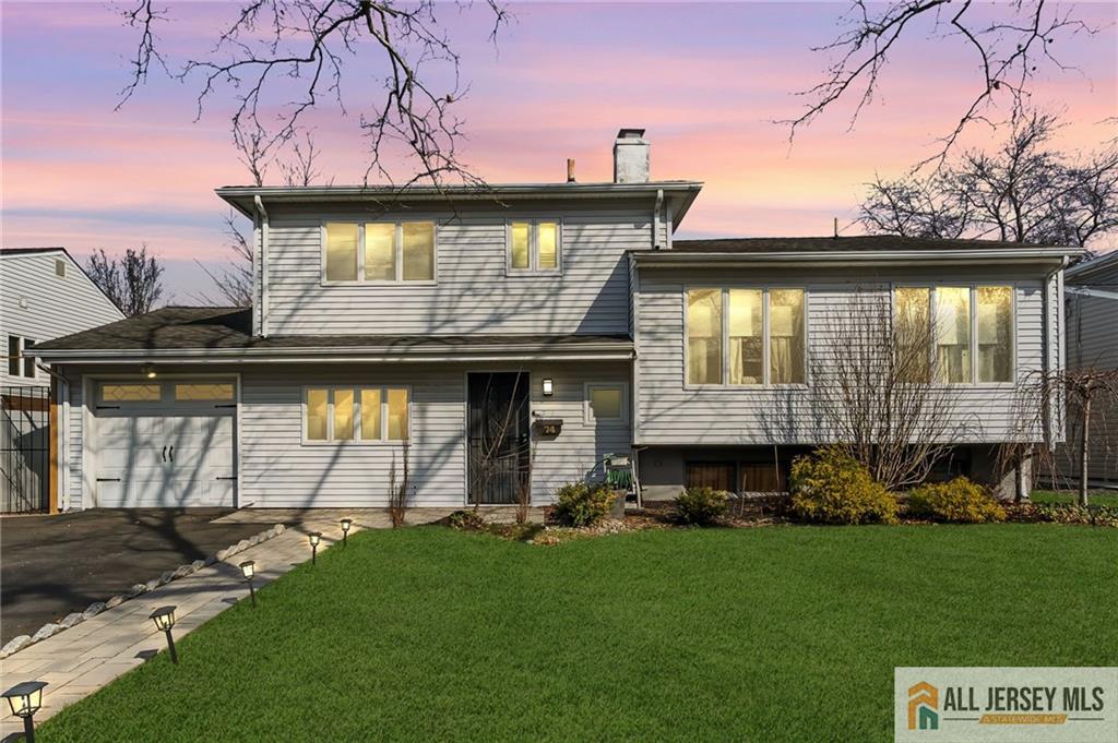 723 Station, Middlesex, NJ, 08812