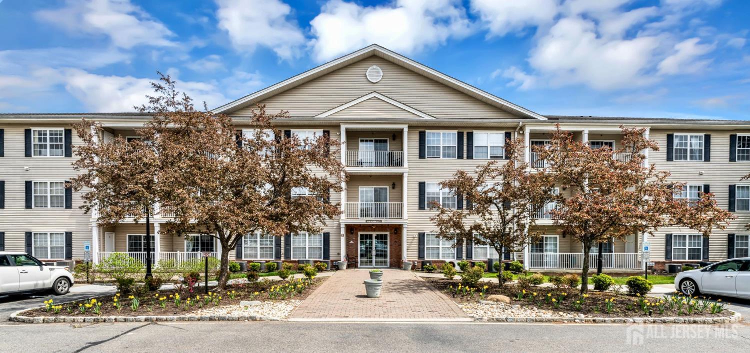 13 Powell UNIT 24, Hightstown, NJ, 08520