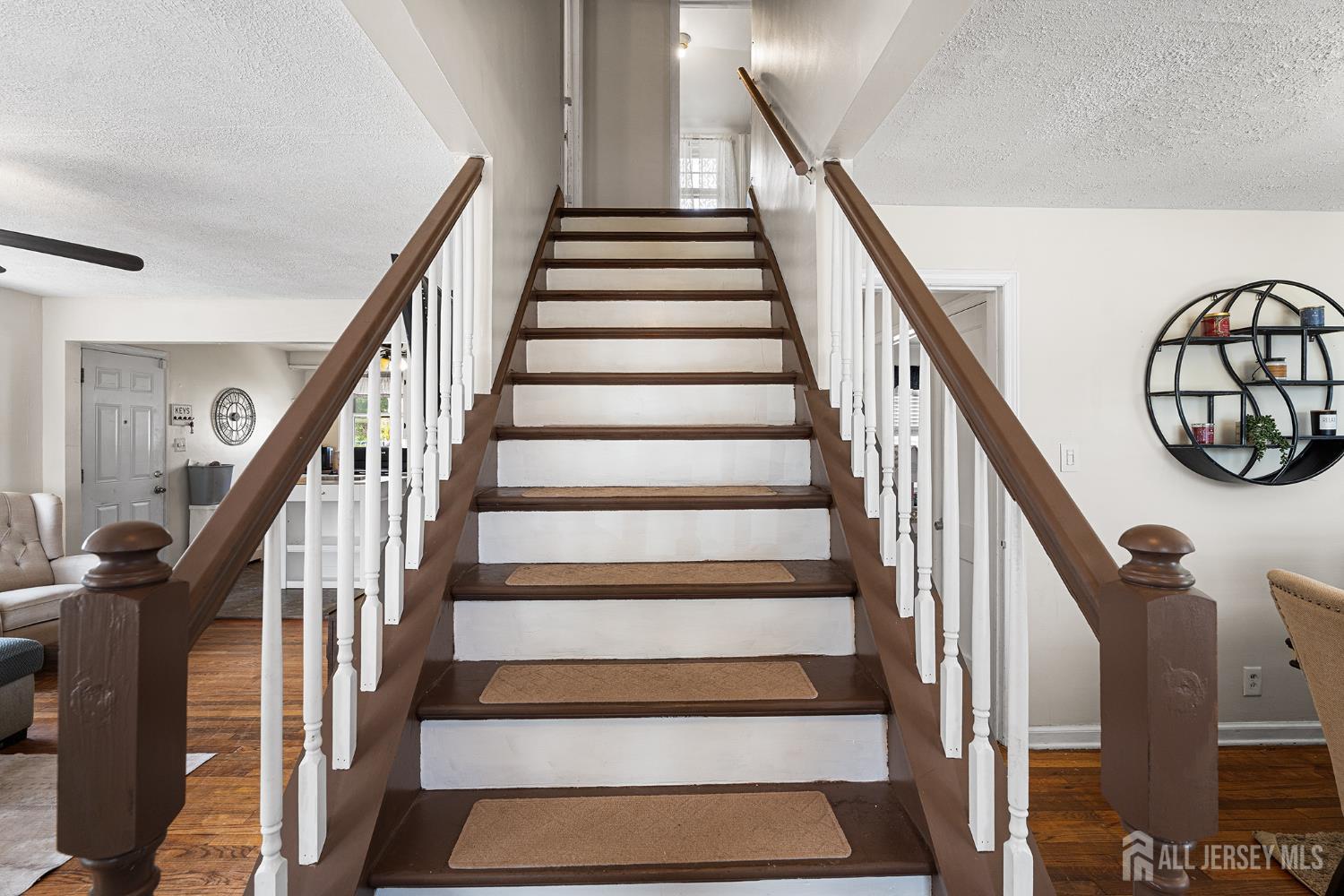 585 bamford, Middlesex, NJ, 07095