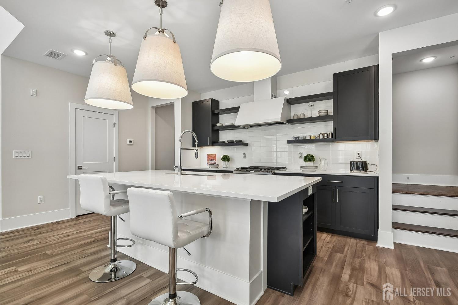 723 Station, Middlesex, NJ, 08812