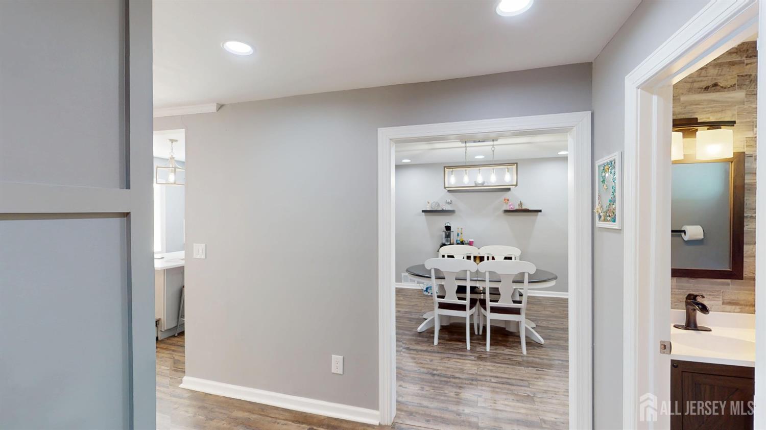 20 Revock, East Brunswick, NJ, 08816