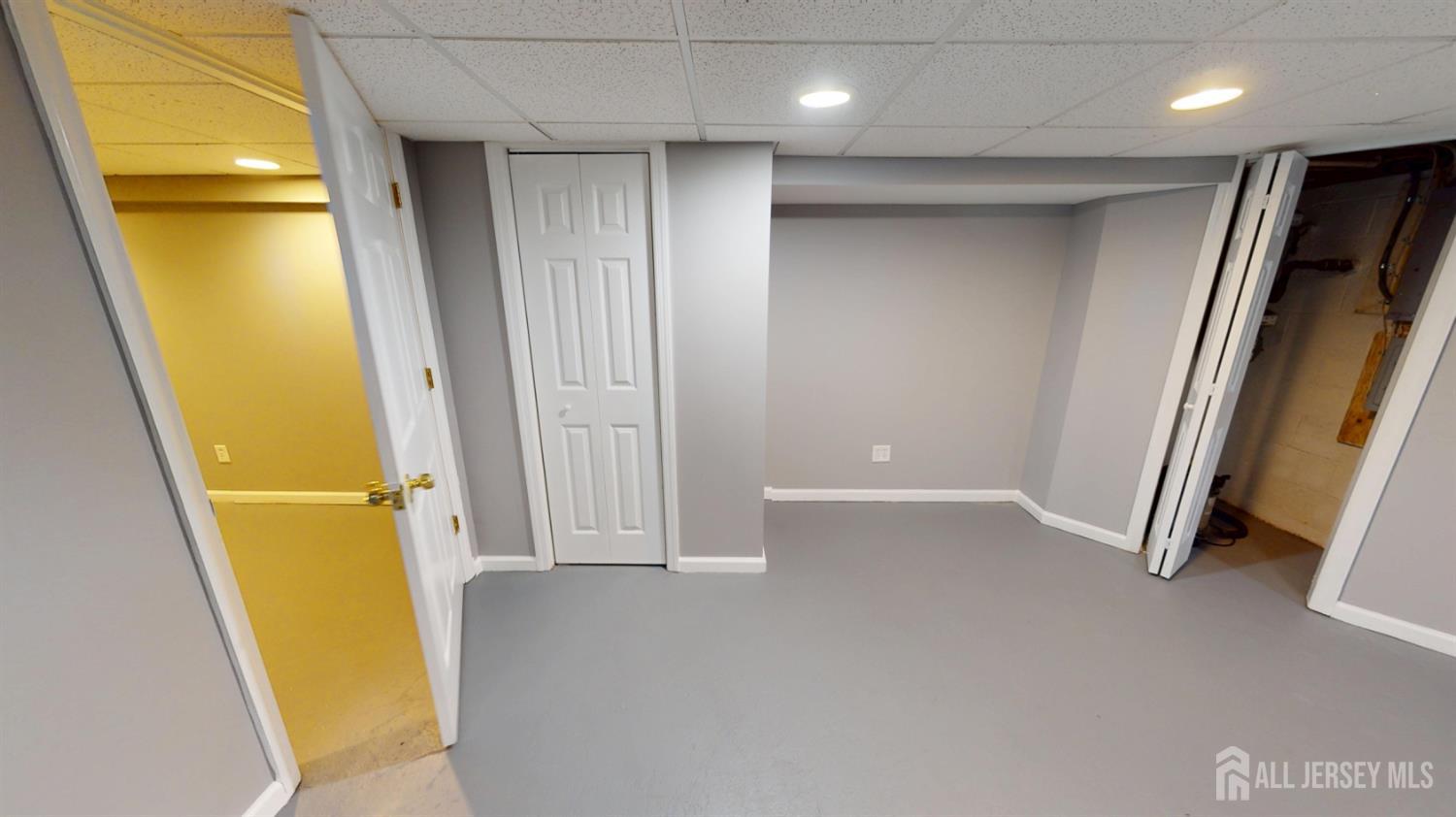 20 Revock, East Brunswick, NJ, 08816