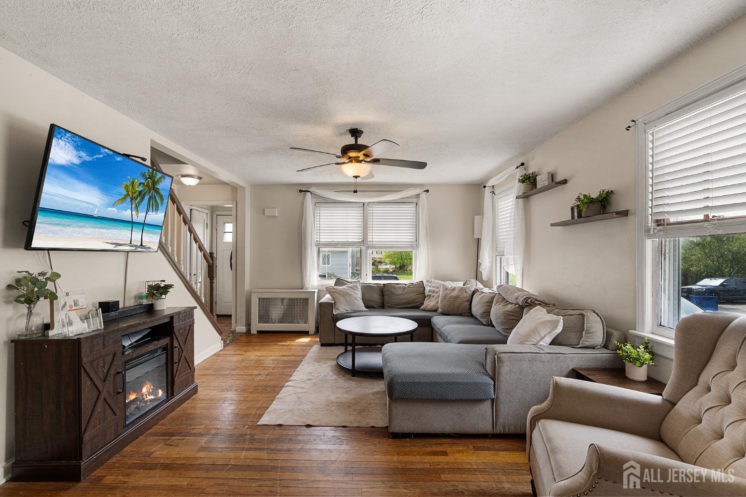 585 bamford, Middlesex, NJ, 07095