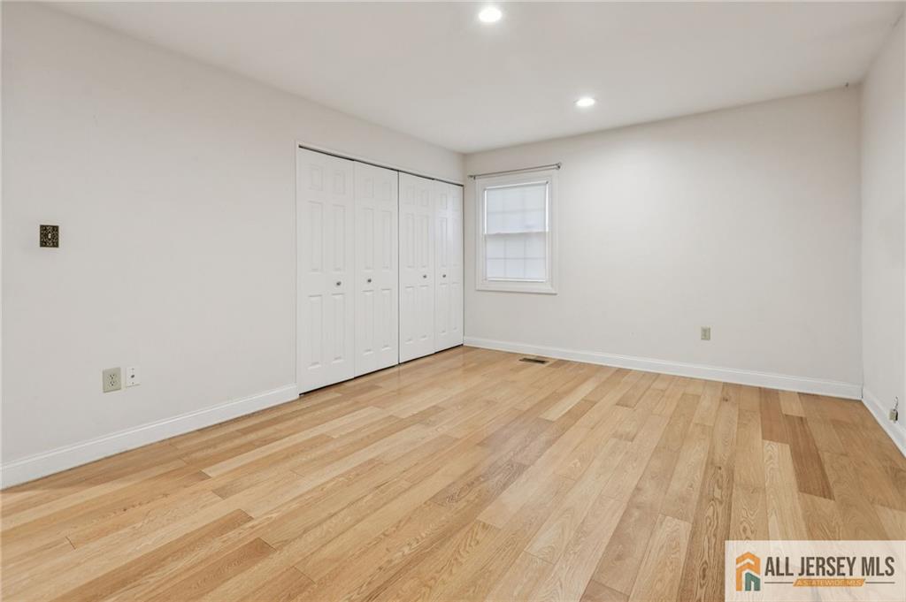 1 Landry, Franklin, NJ, 08873