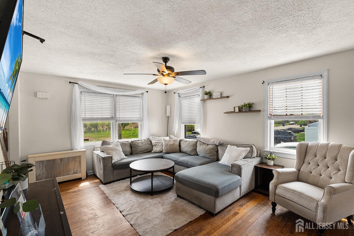 585 bamford, Middlesex, NJ, 07095