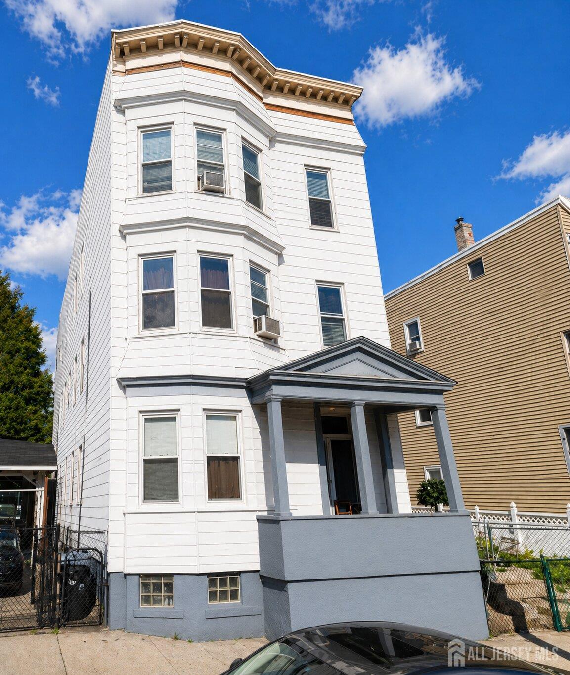 445 Stevenson, Perth Amboy, NJ, 08861