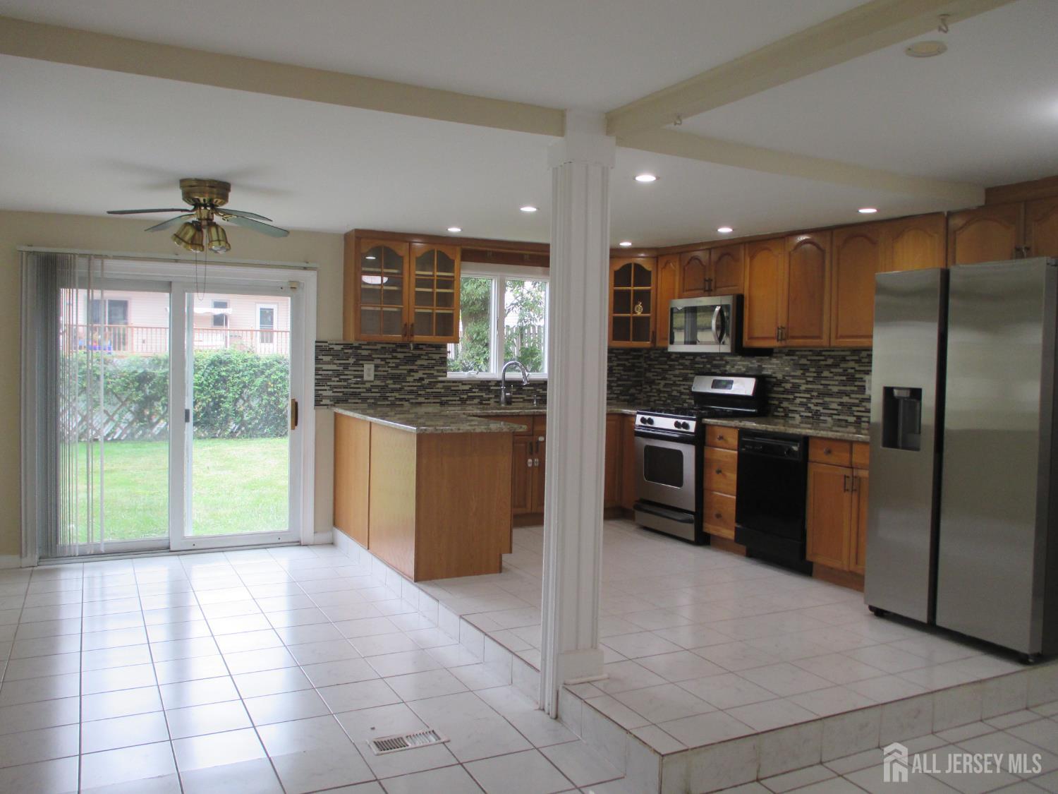14 New Dover, Iselin, NJ, 08830