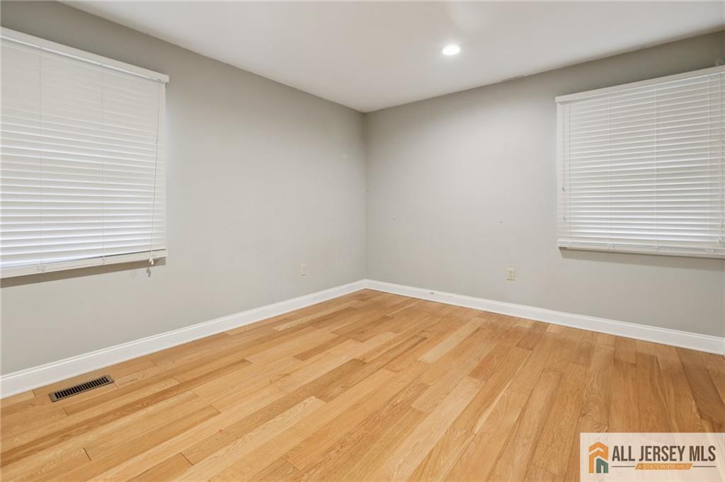 1 Landry, Franklin, NJ, 08873