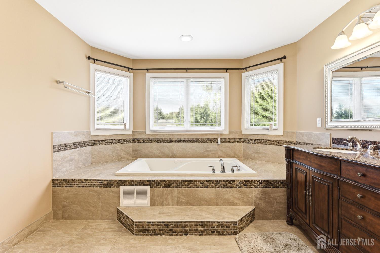 14 Hillsdale, Edison, NJ, 08820