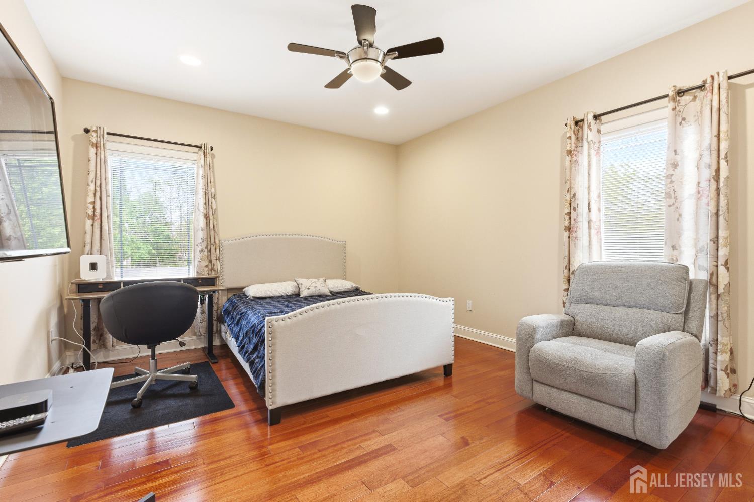 14 Hillsdale, Edison, NJ, 08820