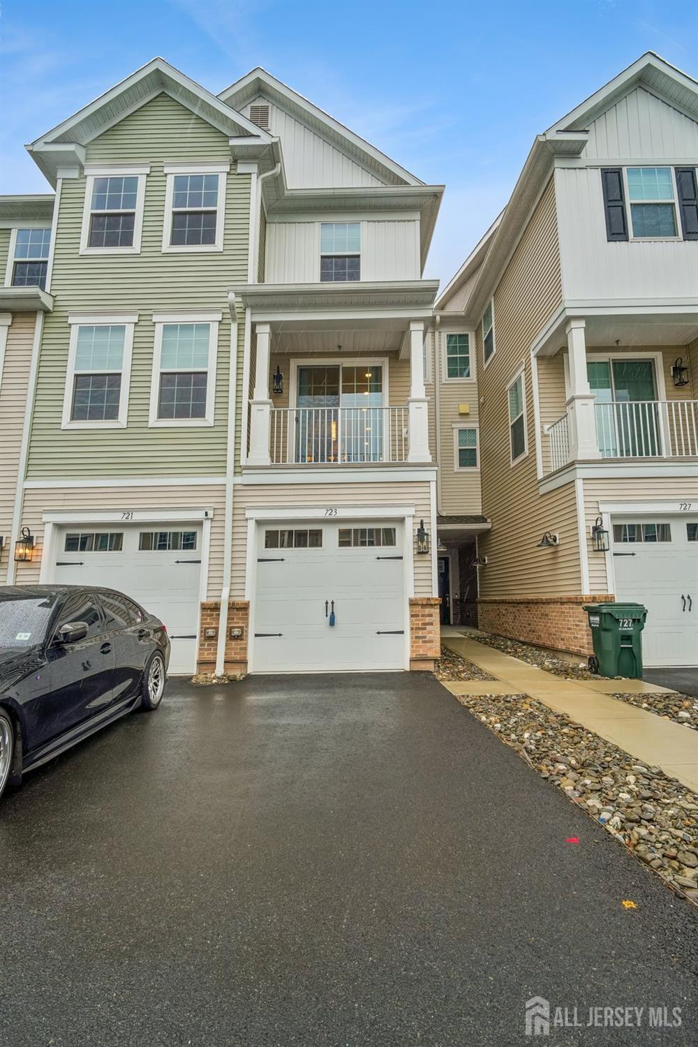 723 Station, Middlesex, NJ, 08812