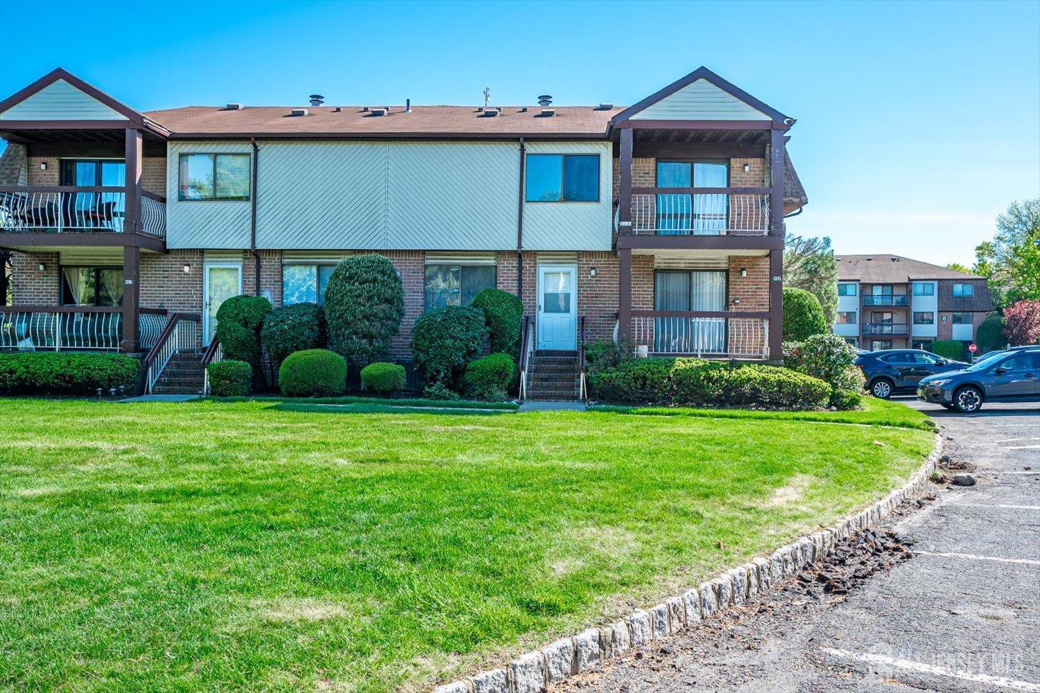 Photo of 1315 Edison Glen Terrace