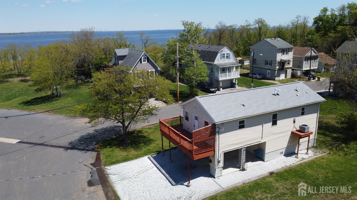 Photo of 33 Cliffwood Way