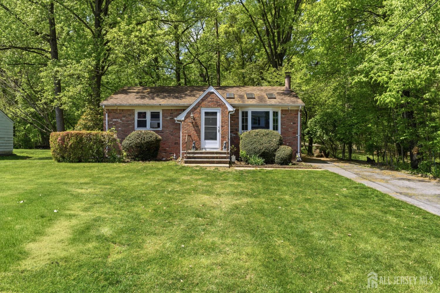 17 Hollywood, Woodbridge Proper, NJ, 07095