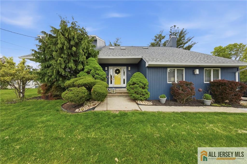 Homes for Sale in Colonia, NJ