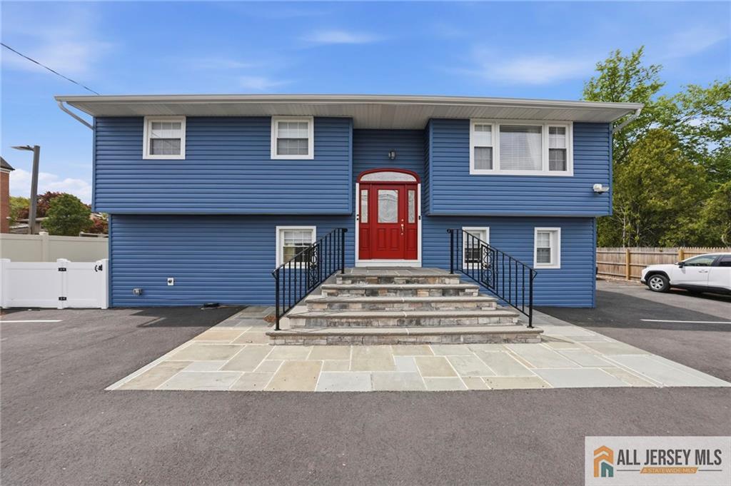 Photo of 1084 Stelton Road