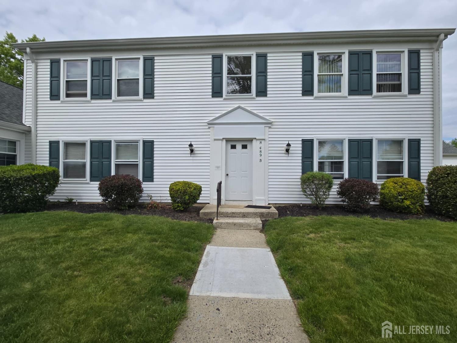Photo of 489-b New Haven Way 489b