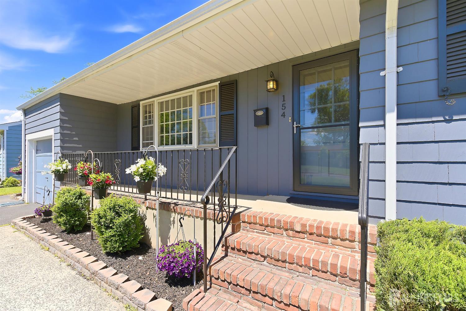 Listings Search Listings Search