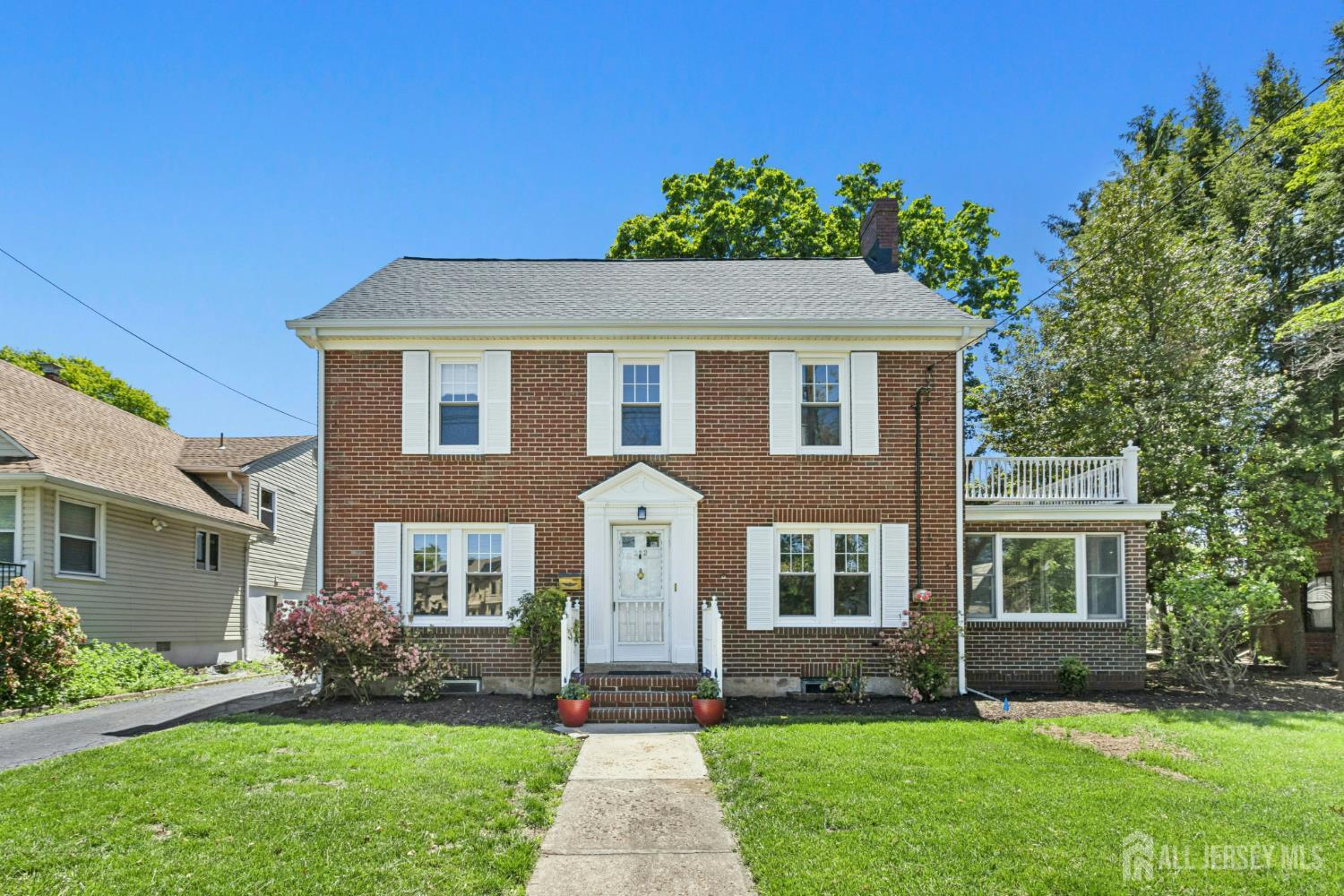 Photo of 212 Central Avenue